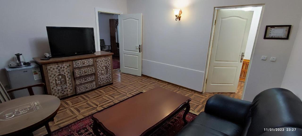 Nasyuqel Hotel Бухара Екстериор снимка