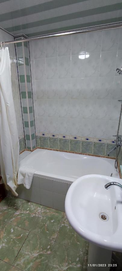 Nasyuqel Hotel Бухара Екстериор снимка